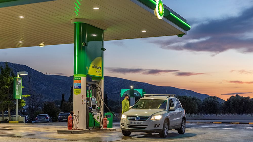 Βρετανία: Το ένα τρίτο των πρατηρίων της BP έχει &quot;ξεμείνει&quot; από βενζίνη - ντίζελ, εν μέσω &quot;αγορών πανικού&quot;