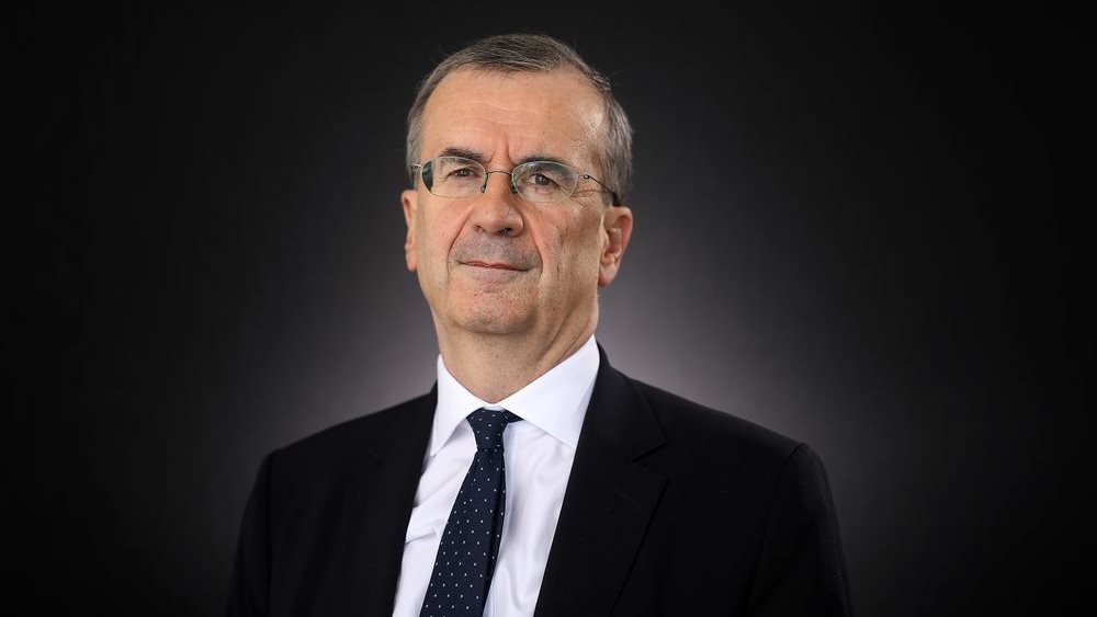 Βιλερουά: Η ΕΚΤ θα μειώσει τα επιτόκια μόλις οι προσδοκίες για τον πληθωρισμό σταθεροποιηθούν στον στόχο