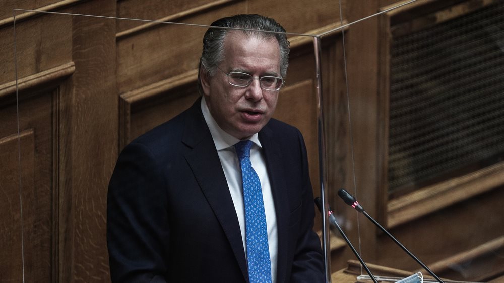 Γ. Κουμουτσάκος: Ο φανατισμός βλάπτει τη δημοκρατία γιατί καθιστά τον πολίτη ανίκανο να σκεφτεί