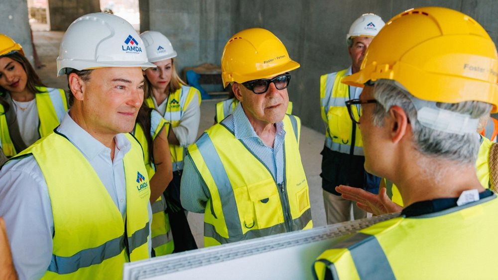 LAMDA Development: Επίσκεψη του αρχιτέκτονα Lord Norman Foster στο Ελληνικό