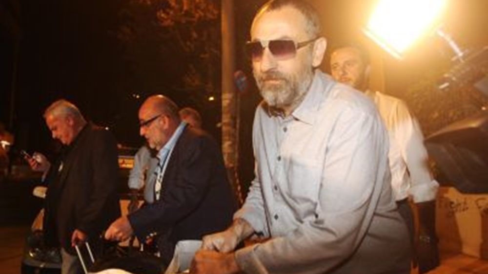 Πόθεν Έσχες Καλογρίτσα: Κανάλι με δανεικό βοσκοτόπι