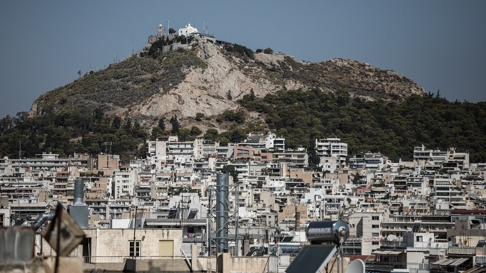 Νέος ΕΝΦΙΑ: Ποιοι θα πληρώσουν περισσότερα και ποιοι λιγότερα