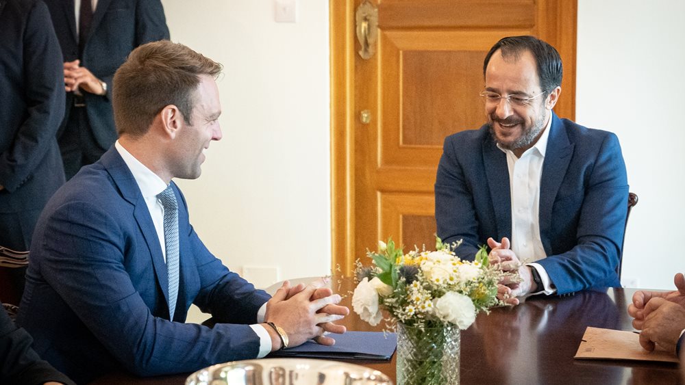 Κασσελάκης σε Χριστοδουλίδη: Επανεκκίνηση συνομιλιών από εκεί όπου διακόπησαν στο Κραν Μοντανά