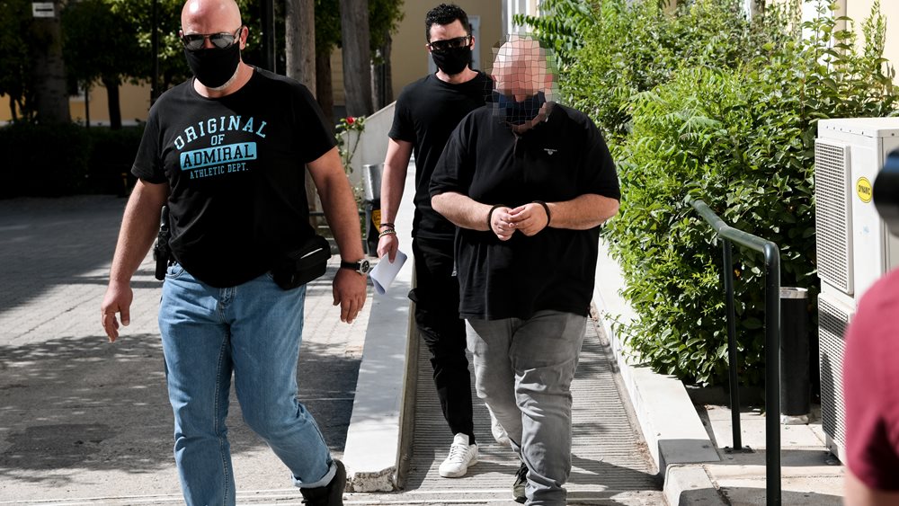 Αρπαγή ανήλικης στη Ραφήνα: Ελεύθερος με "βραχιολάκι" ο 48χρονος κατηγορούμενος