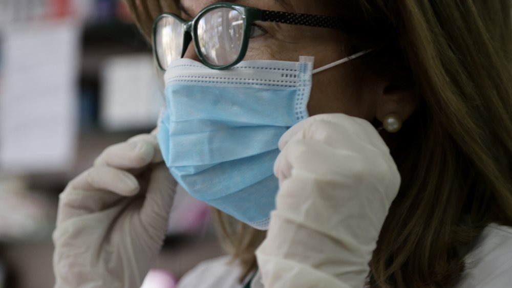 Διπλασιάστηκαν σε ένα 24ωρο οι εισαγωγές κρουσμάτων στις ΜΕΘ