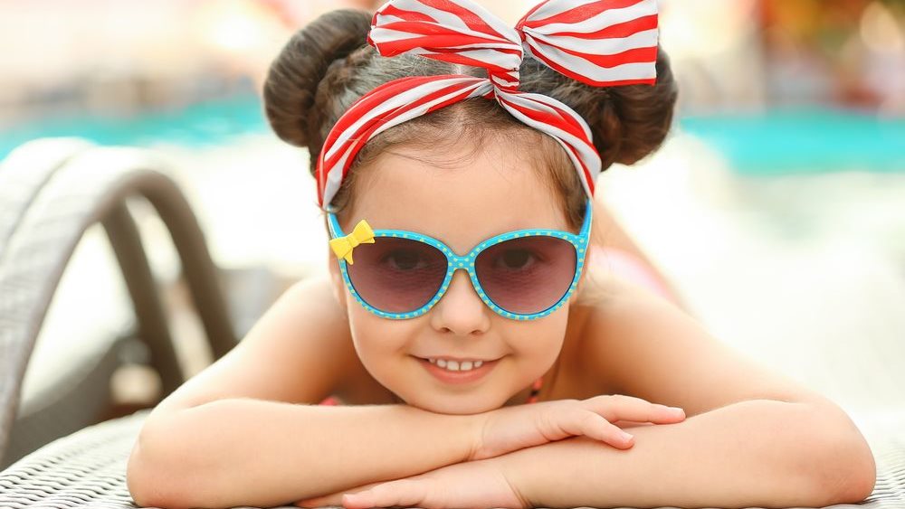 Από ποια ηλικία πρέπει τα παιδιά να φορούν γυαλιά ηλίου;