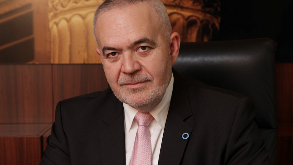 Πάνω από 2 δισ. οι αναγκαστικές επιστροφές από τις φαρμακευτικές