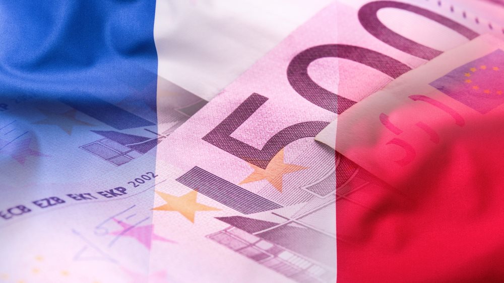 Υπό συνεχή πίεση τα γαλλικά ομόλογα - Οι επενδυτές φοβούνται για το τι έπεται μετά το χτύπημα Fitch
