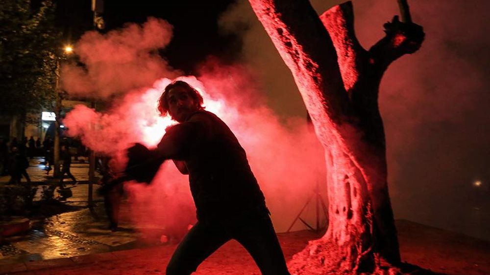 Αλβανία: Συγκρούσεις αστυνομικών με διαδηλωτές που ζητούν την παραίτηση Ράμα