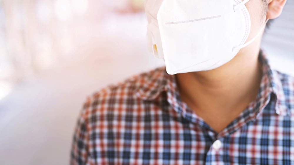 Από τις επιδημίες του Μεσαίωνα και την πανώλη της Κίνας ως τον κορονοϊό: Ο ρόλος της μάσκας
