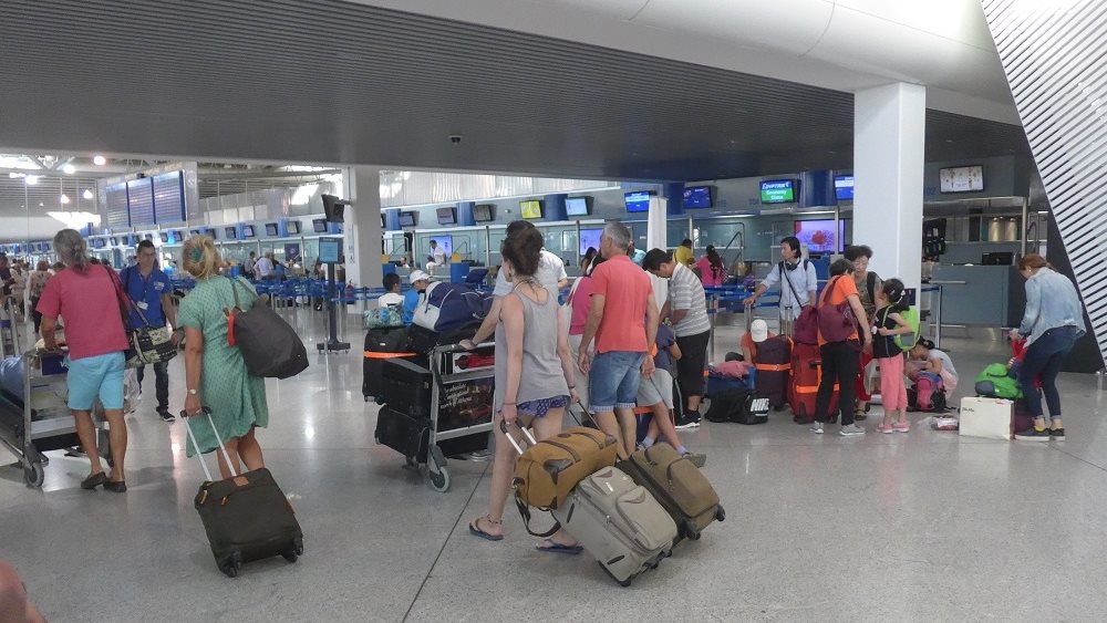 Ποντάρει στο δολάριο ο ελληνικός τουρισμός