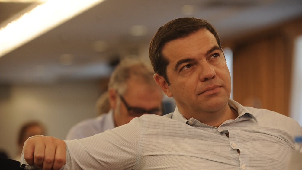 Ο Α. Τσίπρας τάζει ανάπτυξη με όλα τα μέτωπα να &quot;μπάζουν νερά&quot;