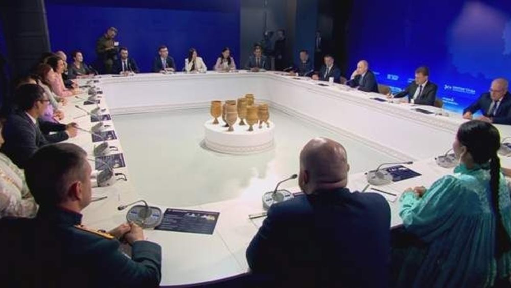 Καθυστερεί η αναχώρηση του Πούτιν για τη Βόρεια Κορέα - Πραγματοποιεί συναντήσεις στο Γιακούτσκ