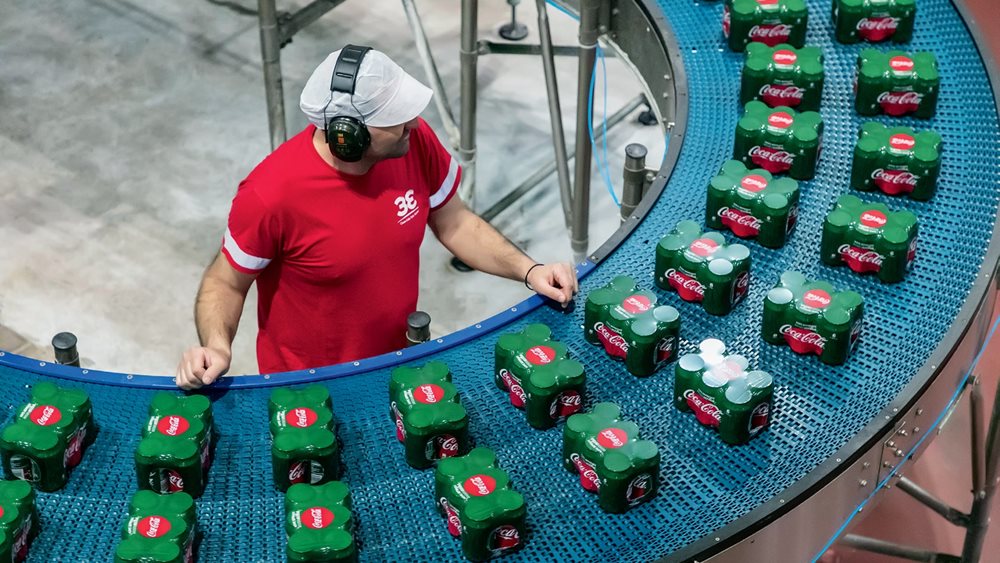 Και στα φυτικά ροφήματα η Coca Cola