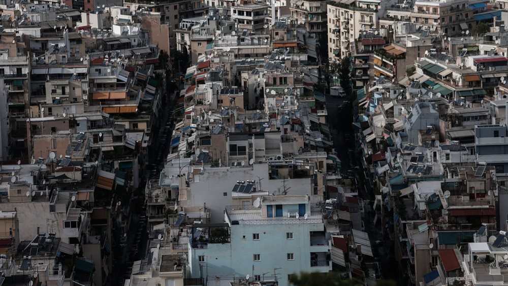 Οξύνεται το πρόβλημα με τα απλήρωτα κοινόχρηστα στις πολυκατοικίες - Ποιοι δεν πληρώνουν και τι προτείνει η ΠΟΜΙΔΑ
