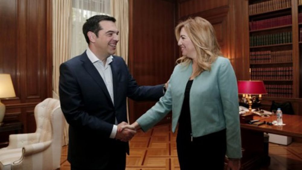 Ο Τσίπρας τείνει χείρα φιλίας στην Φώφη Γεννηματά