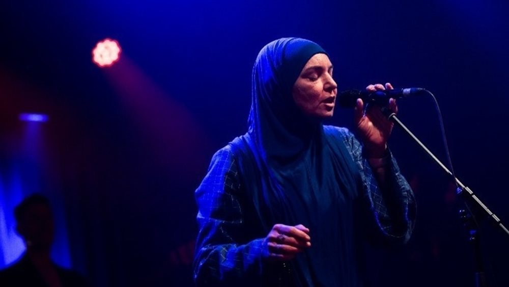 Έφυγε από τη ζωή η διάσημη τραγουδίστρια Σινέντ Ο’ Κόνορ