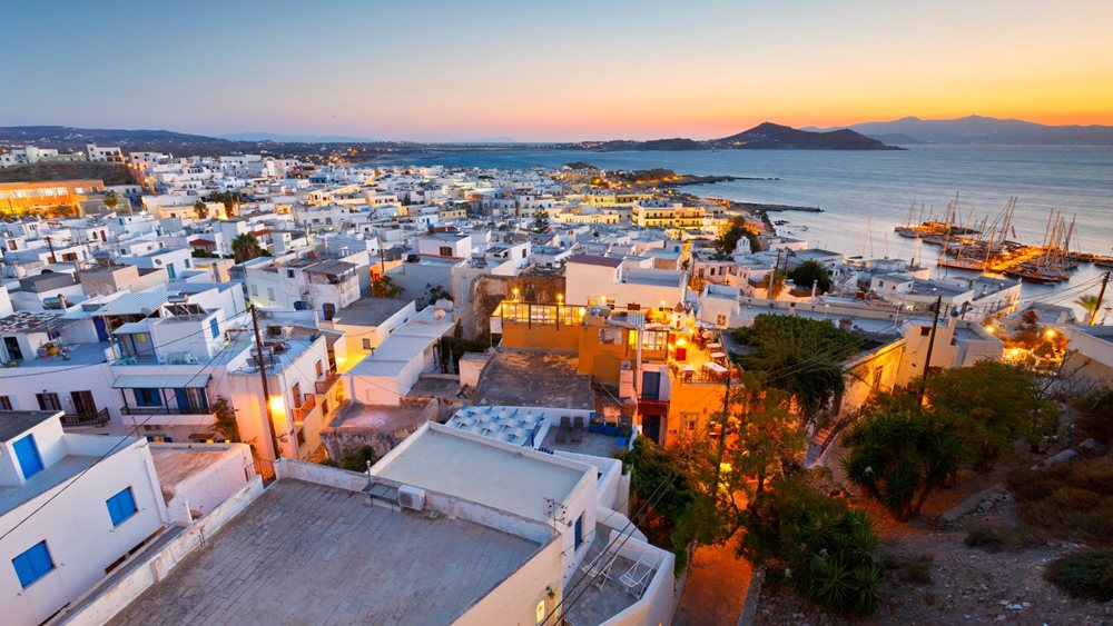 Mirror: Πάρος και Μήλος ανάμεσα στους ενναλακτικούς ελληνικούς προορισμούς