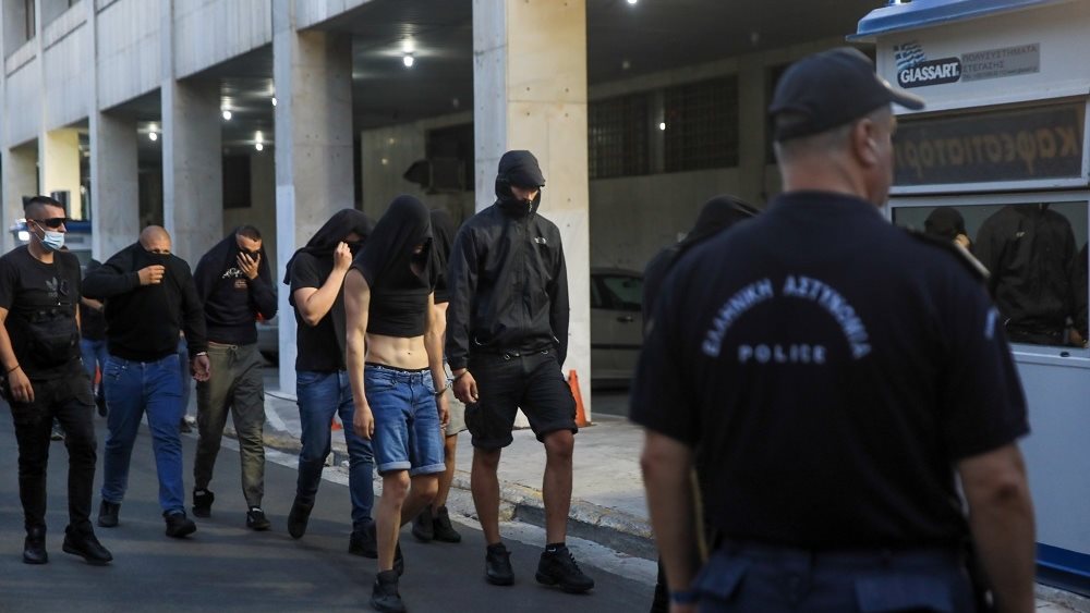 ΜΕΤΑΦΟΡΑ ΤΩΝ ΣΥΛΛΗΦΘΕΝΤΩΝ ΚΡΟΑΤΩΝ ΟΠΑΔΩΝ