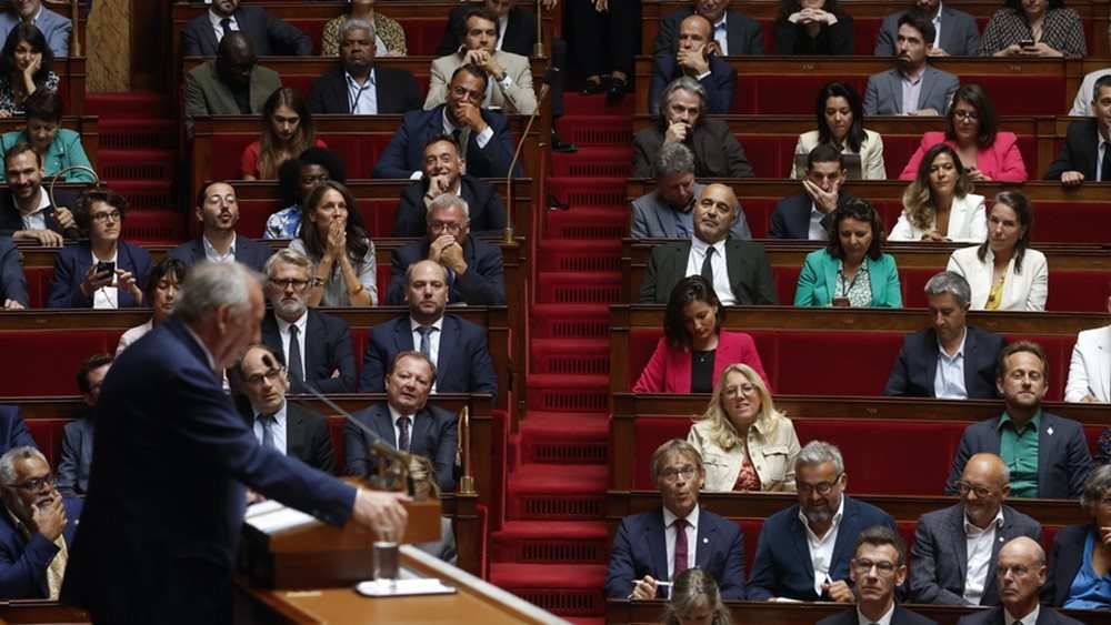 Έπεσε η κυβέρνηση Μπαϊρού, σε πολιτική κρίση η Γαλλία