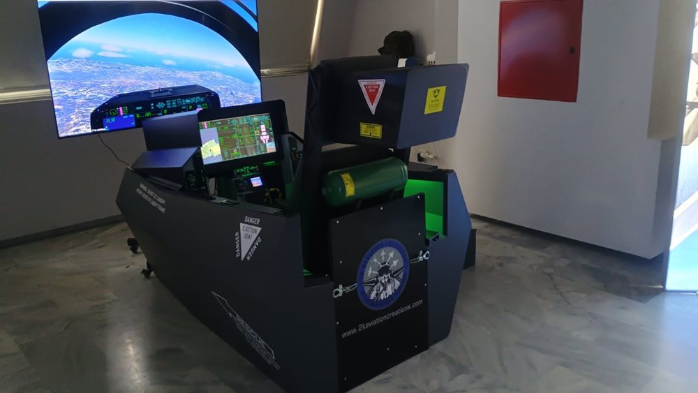 Ηρακλειώτης δημιουργεί προσομοιωτή F-35 με επαυξημένη πραγματικότητα – Μαθητές ζουν την εμπειρία πτήσης
