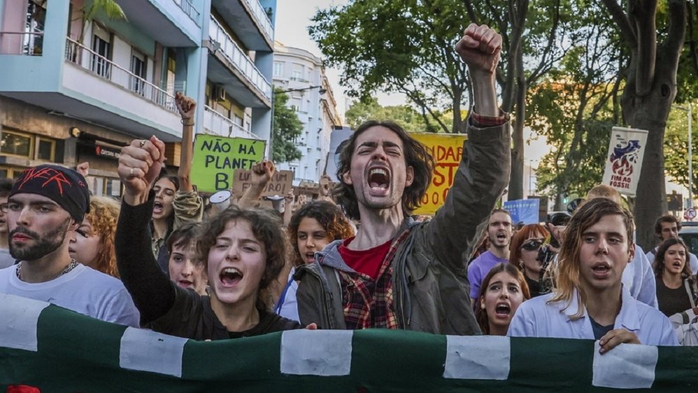 Διαδηλωση για το κλιμα στην Πορτογαλια