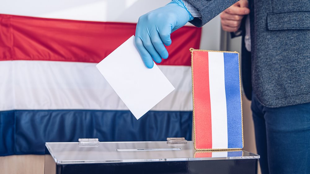 Εκλογές στην Ολλανδία: Το κεντρώο D66 ανακόπτει την άνοδο της ακροδεξιάς - Ο Βίλντερς χάνει έδαφος