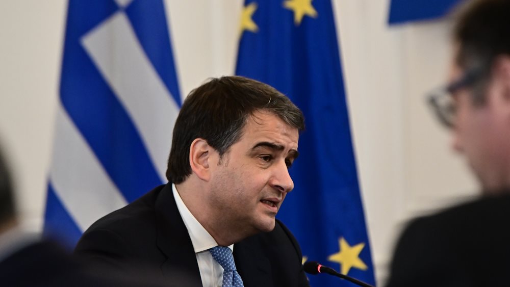 Ρ. Φίτο: "Στόχος η επιτάχυνση και η ενίσχυση της πολιτικής συνοχής" - Συνάντηση με Ν. Παπαθανάση