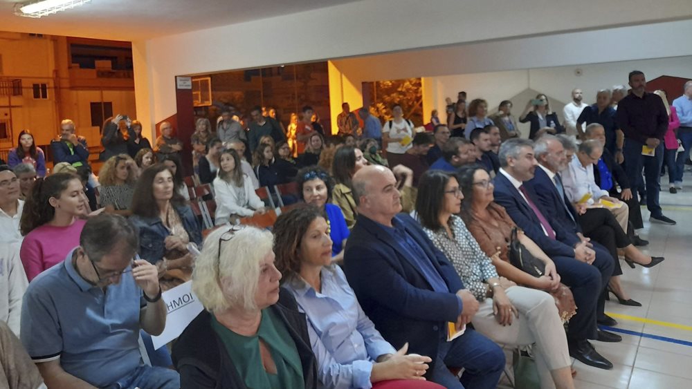 Για πρώτη φορά στην Ελλάδα, νέοι με αναπηρία ιδρύουν και εργάζονται στο δικό τους σχολικό κυλικείο