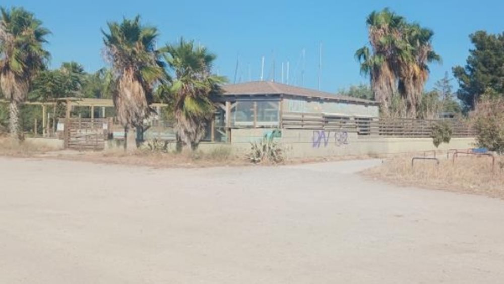 Αλέξανδρος Σπέντζος: Το νέο σφυρί για το beach bar στο Χαλκούτσι Ωρωπού