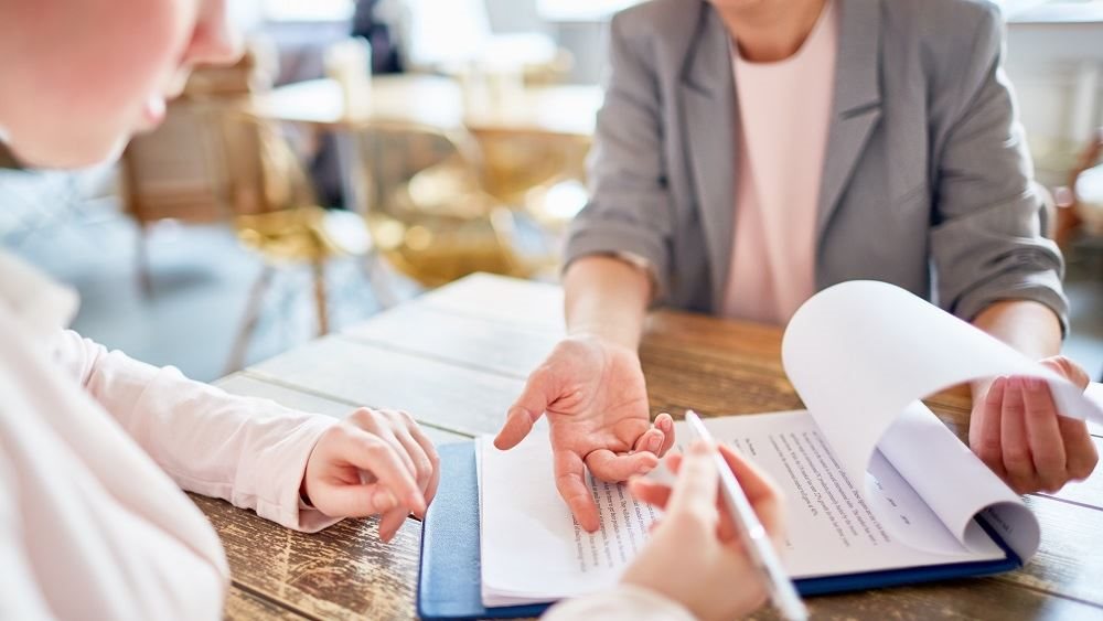 Πώς θα εφαρμοσθεί η απαλλαγή εισφορών για τη μετατροπή συμβάσεων