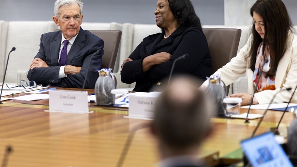 Υπό ποινική έρευνα θέτει η κυβέρνηση Τραμπ τον πρόεδρο της Fed - "Θέλουν να καθορίζουμε τα επιτόκια υπό πολιτική απειλή", απαντά ο Πάουελ