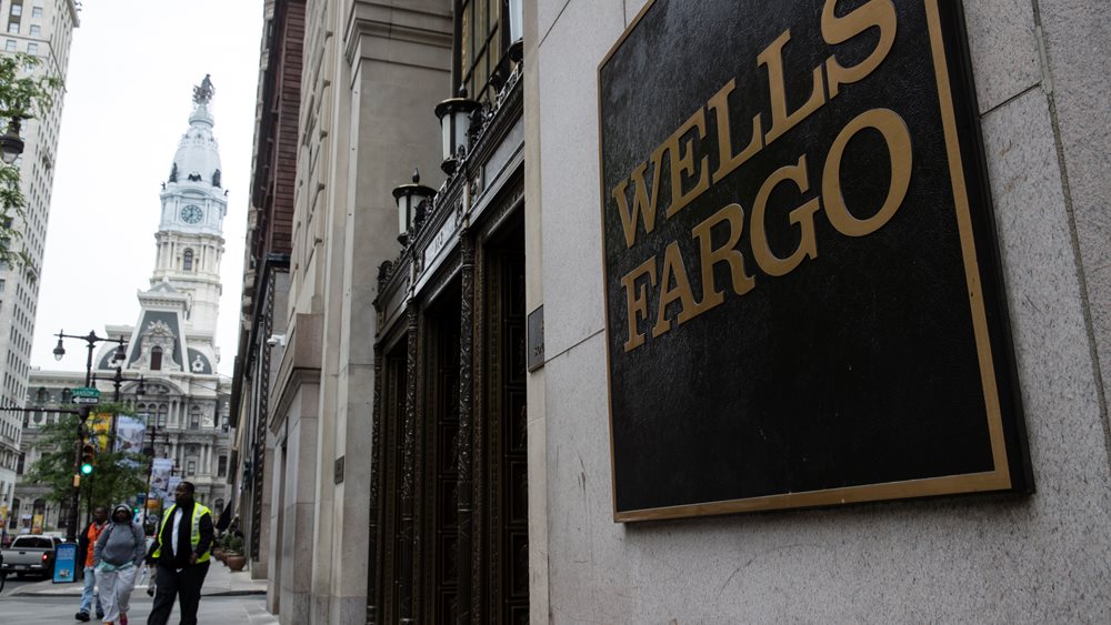 Wells Fargo: Πλήγμα στην κερδοφορία β’ τριμήνου από το κόστος καταθέσεων