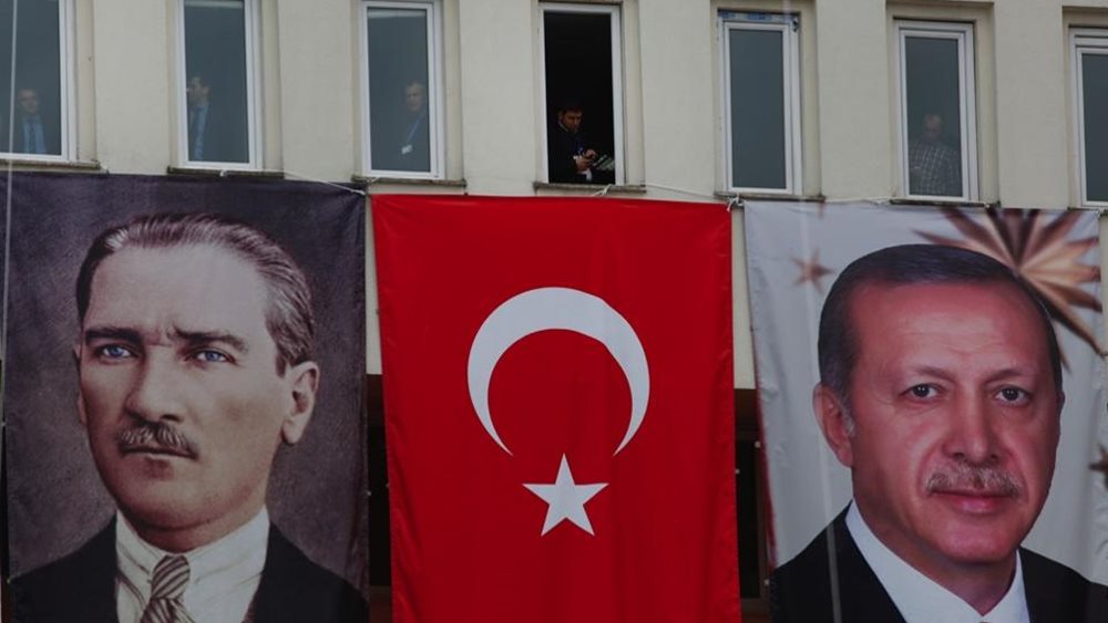 Ερντογάν προς Ελλάδα για Αγιά-Σοφιά: Εσείς διοικείτε την Τουρκία ή εμείς;