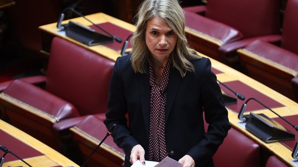 Μ. Αποστολάκη: Ανεπαρκείς και καθυστερημένες οι παρεμβάσεις της κυβέρνησης στα ασφάλιστρα