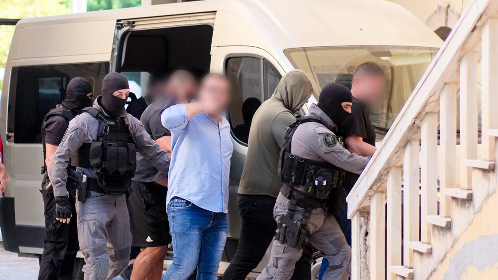"Μαφία της Κρήτης": Πέντε κατηγορούμενοι έχουν αφεθεί ελεύθεροι με περιοριστικούς όρους