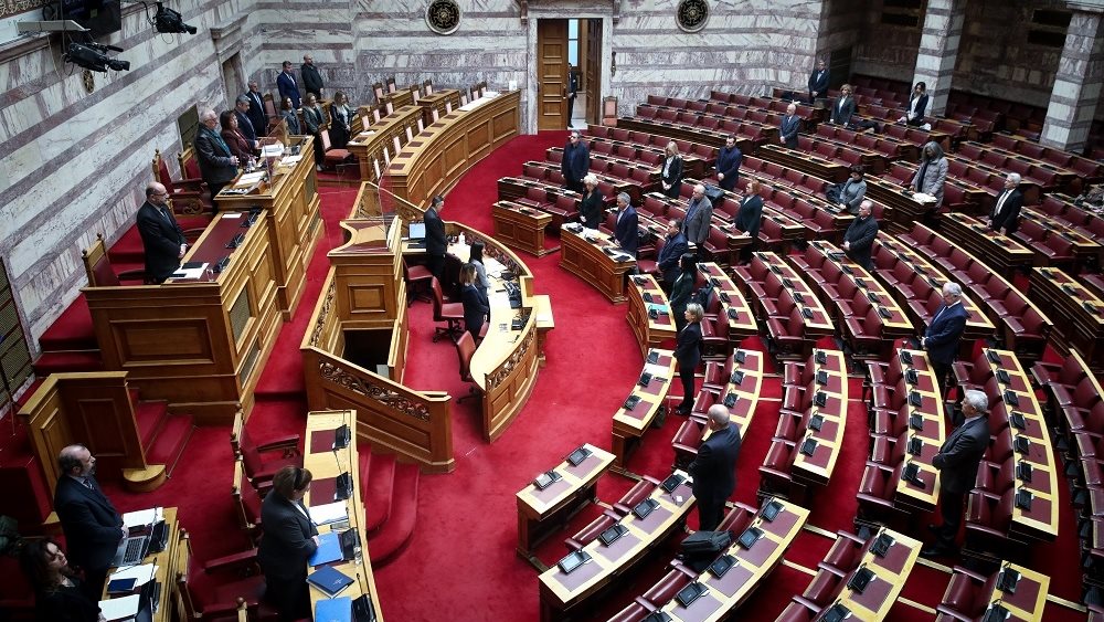 Ενός λεπτού σιγή στην Ολομέλεια της Βουλής για τον θάνατο του βουλευτή Δωδεκανήσου του ΣΥΡΙΖΑ Νεκτάριου Σαντορινιού
