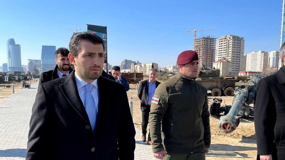 &quot;Όλος ο κόσμος είναι πελάτες&quot;, λέει ο γαμπρός του Ερντογάν και σχεδιαστής των drone Bayraktar