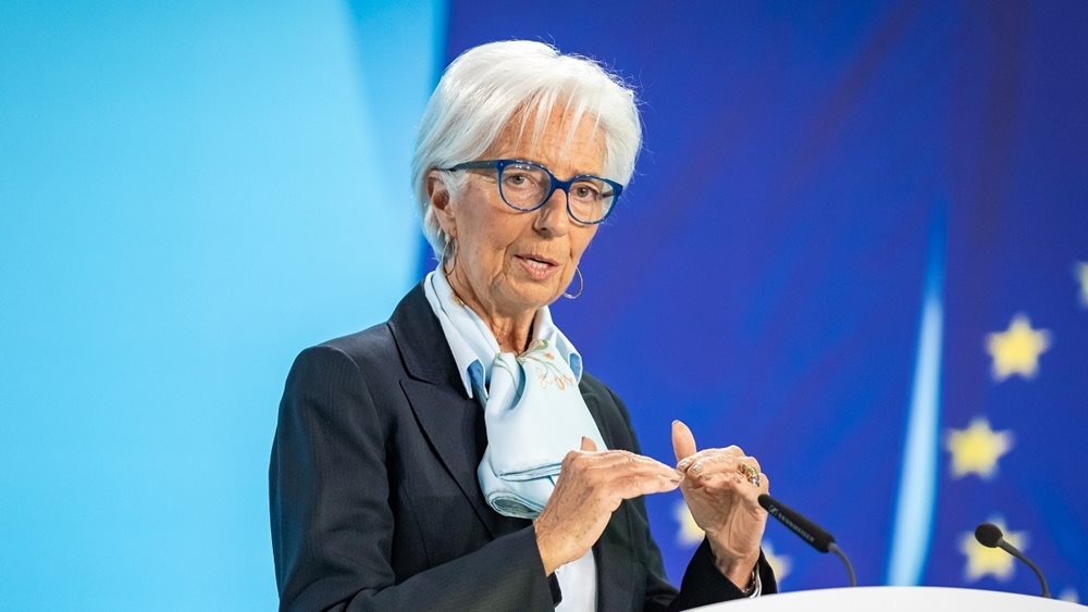 Θεσμοί και διεθνείς οργανισμοί ανησυχούν για την παγκόσμια οικονομία – Η προειδοποίηση Λαγκάρντ