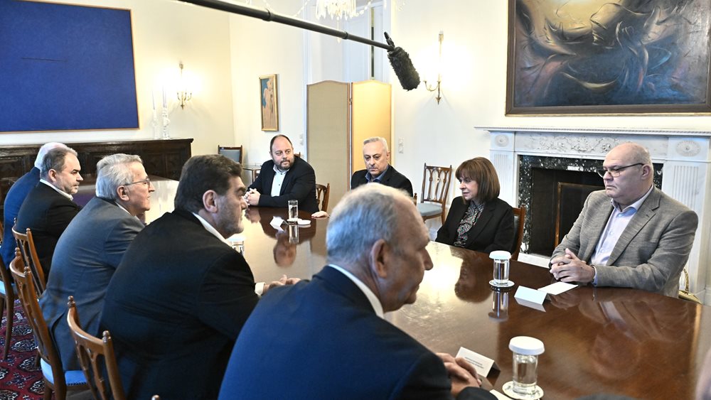Η ΠτΔ Κ. Σακελλαροπούλου συναντήθηκε με τον πρόεδρο και αντιπροσωπεία της διοίκησης της ΓΣΕΕ