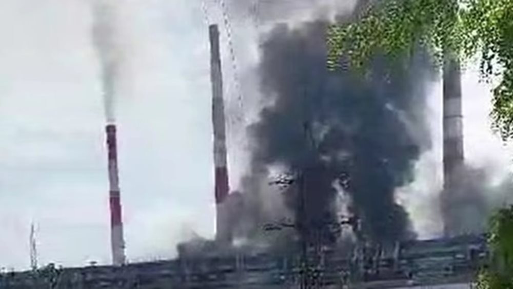 Πυρκαγιά σε πετρελαϊκές αποθήκες στη ρωσική περιφέρεια Ροστόφ έπειτα από επίθεση μη επανδρωμένων αεροσκαφών