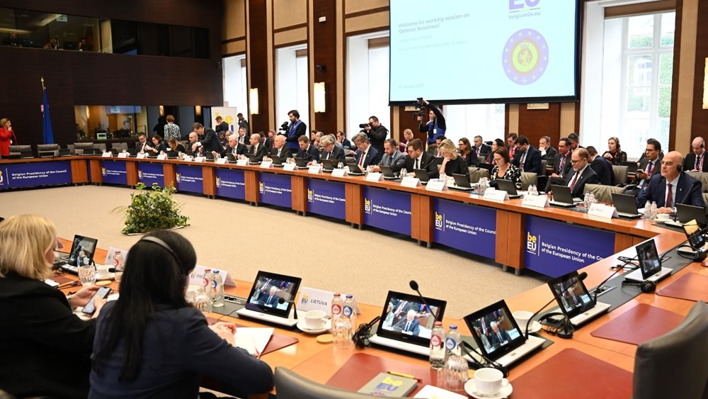 Ν. Δένδιας: &quot;Θετικά δεκτή&quot; η πρόταση για το Στρατηγείο στη Λάρισα στην επιχείρηση κατά των Χούθι