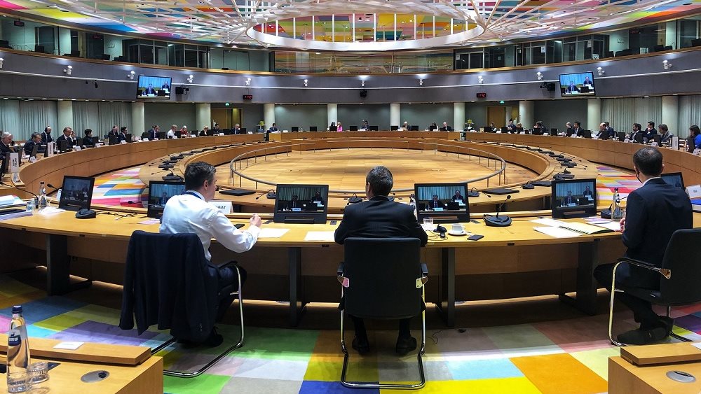Οι πρεσβευτές της ΕΕ ενέκριναν την προσωρινή εφαρμογή της εμπορικής συμφωνίας με Βρετανία