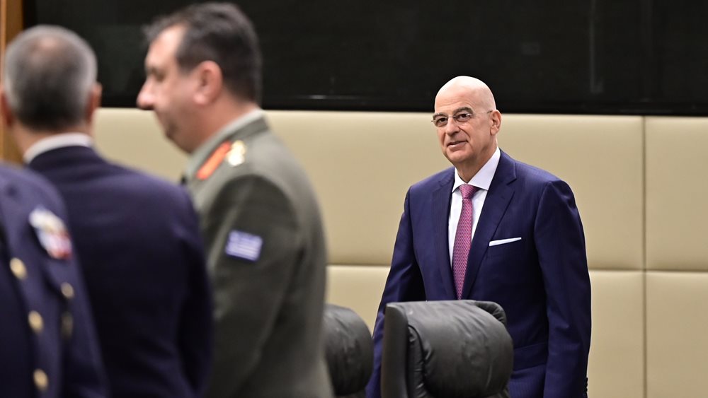 Ν. Δένδιας: Θα χαρίσουμε στον Λίβανο μια σειρά από τεθωρακισμένα οχήματα