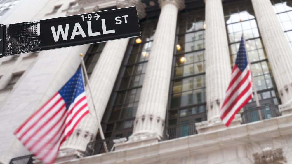 Σε αναζήτηση κατεύθυνσης η Wall εν αναμονή της Fed