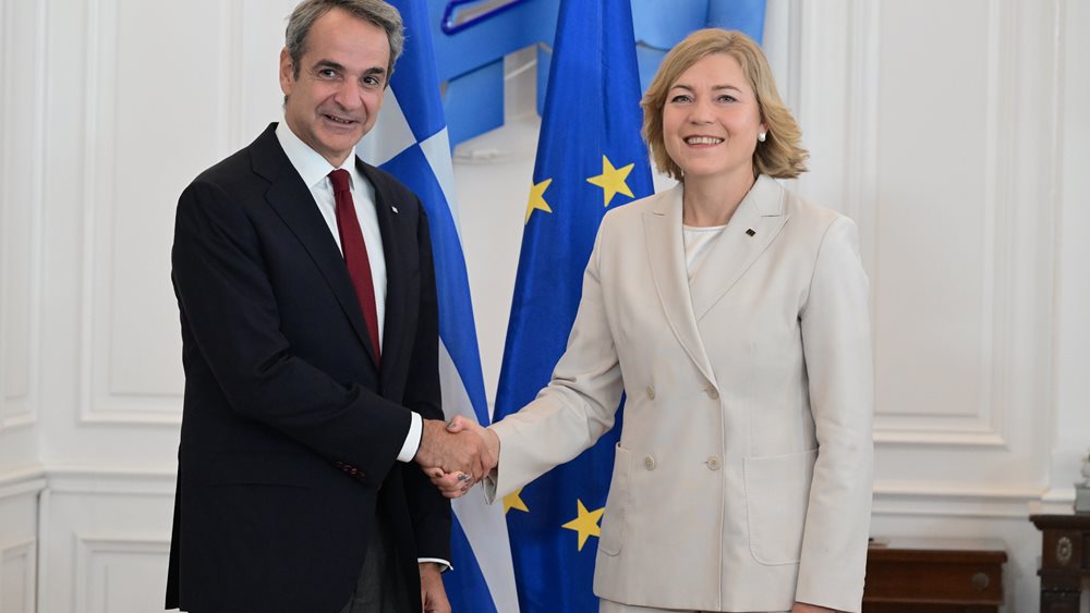 Συνάντηση Κ. Μητσοτάκη με την εκτελεστική αντιπρόεδρο της Κομισιόν με επίκεντρο την προστασία των ανηλίκων στην ψηφιακή εποχή