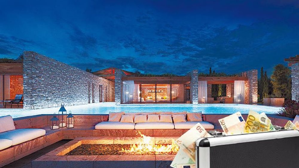 Απόβαση εκατομμυριούχων στο Costa Navarino