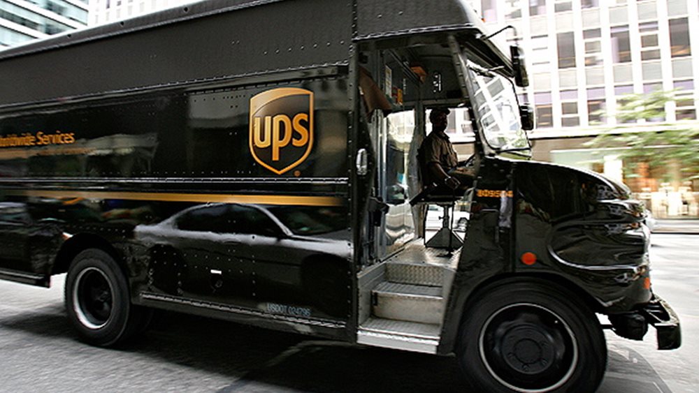 UPS: Σχεδιάζει 20.000 απολύσεις φέτος, μετά το &quot;ψαλίδι&quot; στις παραδόσεις Amazon
