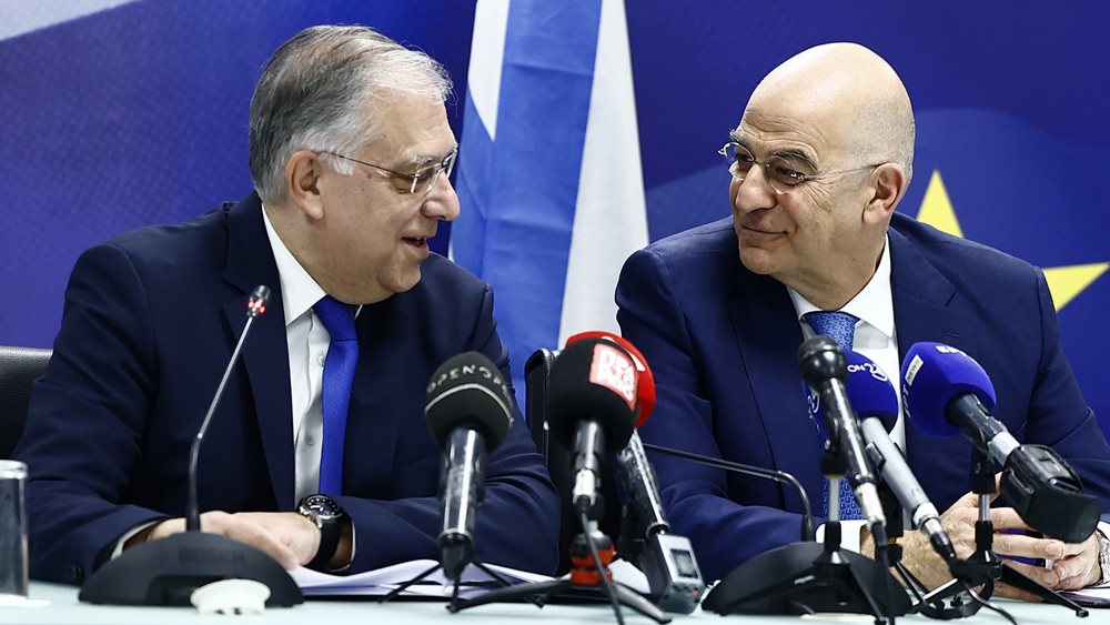 National Defense, Development ministers sign 'Thorax' threat-assessment system for Armed Forces