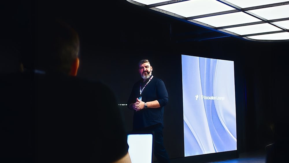 Innovation Lounge: Εκεί όπου η τεχνητή και η συναισθηματική νοημοσύνη συναντούν την ανθρώπινη εμπειρία